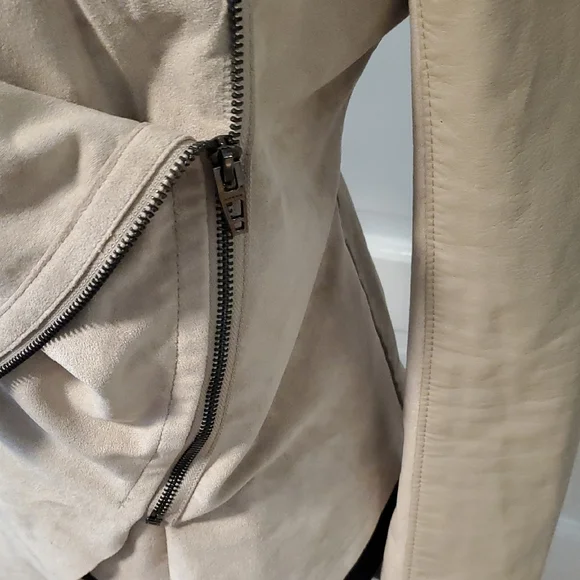 Blank NYC Cream Asymmetrical Faux Suede And Faux Leather Zip Up Jacket - Picture 4 of 15